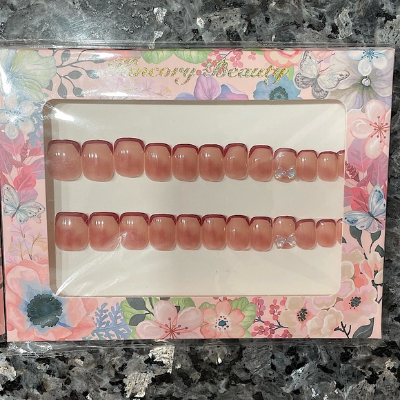 NEW Pink Heart Flower Bow Gem French Tip Style Press-On Nail Set Bundle - Picture 4 of 4